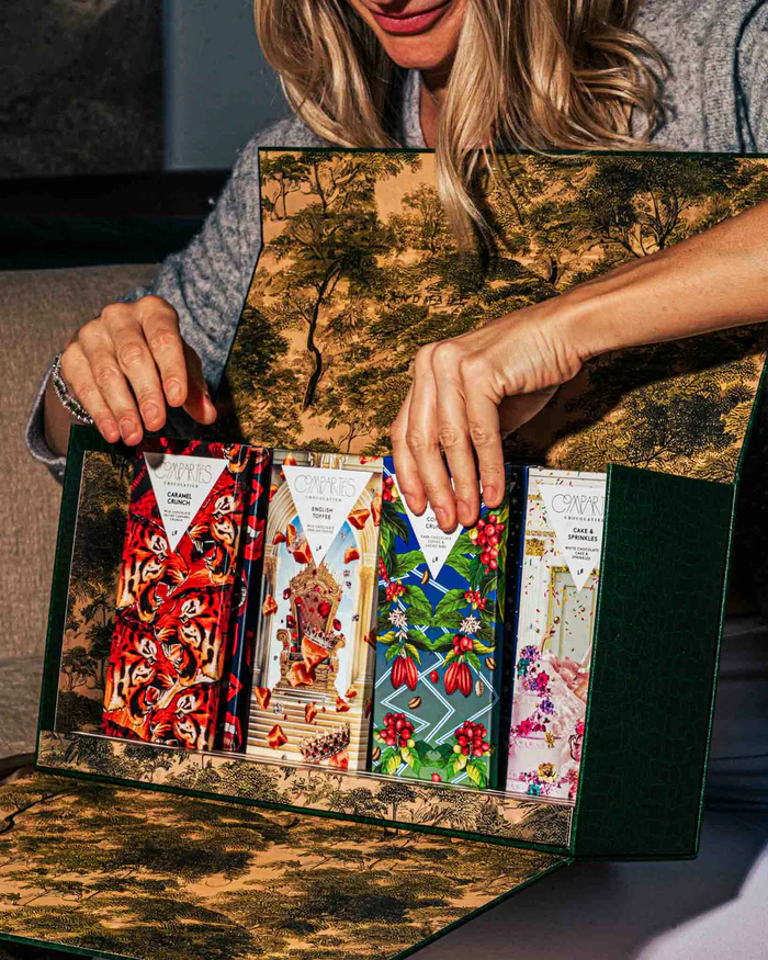 Gourmet Chocolate Bars Gift Box Trunk